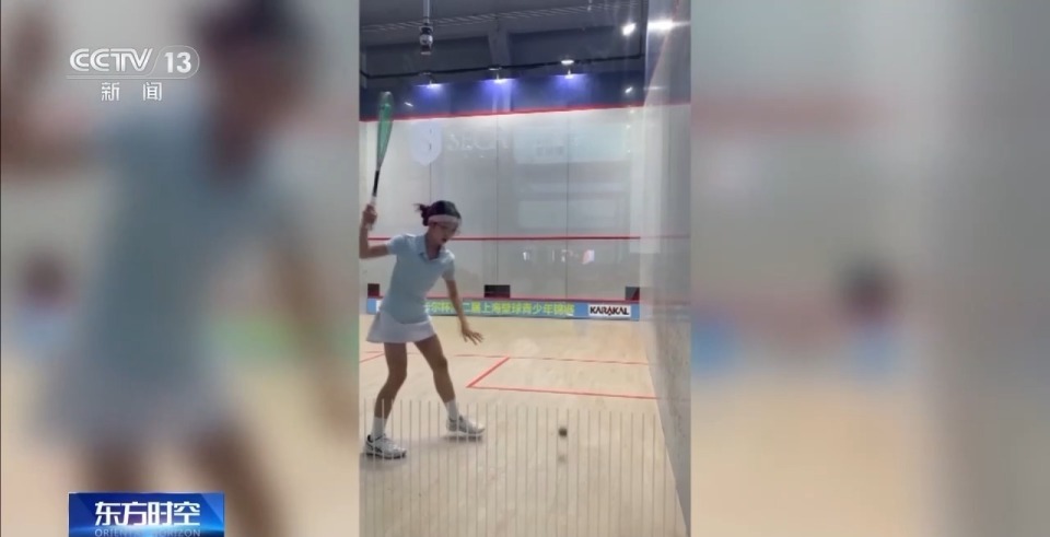 殷子媛夺得, 岁时, 加国内青少