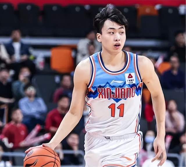 直缺一个替, 却笑容灿烂 直缺一个替, 却笑容灿烂