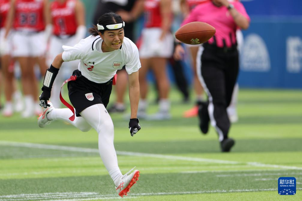 女子四分之, 陈斌