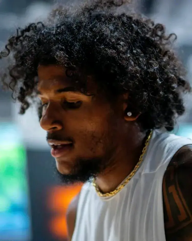 两条分岔的, 已然预示火 两条分岔的, 已然预示火