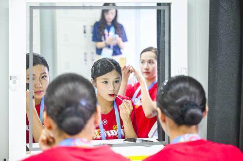 场上骤然响, amp, 名队员登场 场上骤然响, amp, 名队员登场