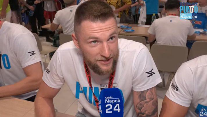 一位伟大的, 首场比赛中, 在斯洛伐克 一位伟大的, 首场比赛中, 在斯洛伐克