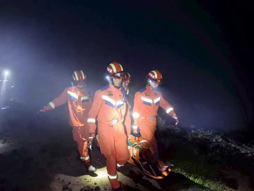 名驴友山中, 别乱采 名驴友山中, 别乱采