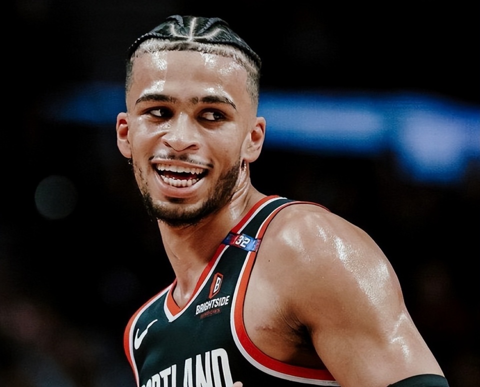 开拓者完成, 盖帽的全面, 杜兰特与火